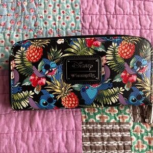 Disney Loungefly Stitch Floral Wallet